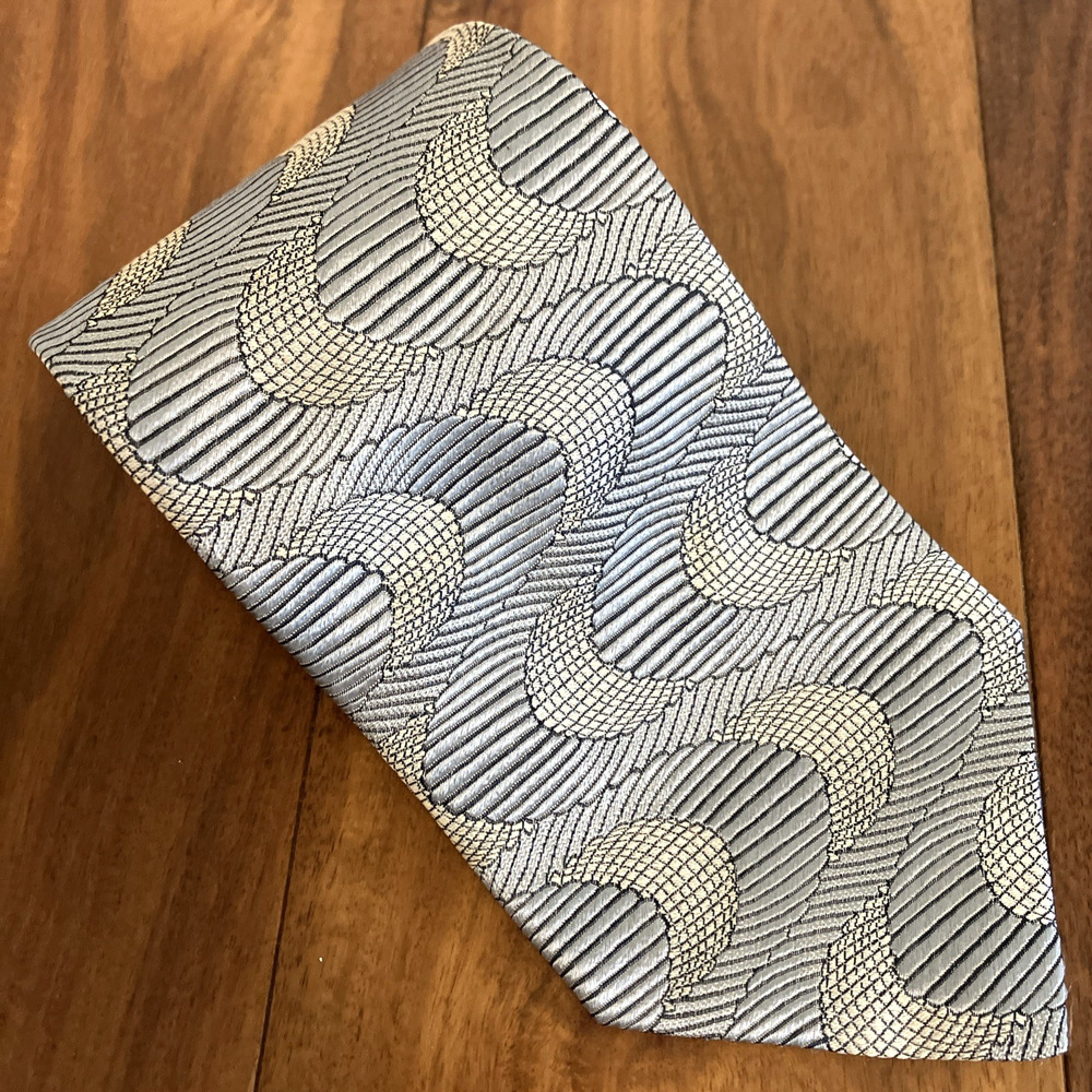 BERNINI Silk Tie Silver White Black ABSTRACT Deco Necktie Textured SWING 4" X 60